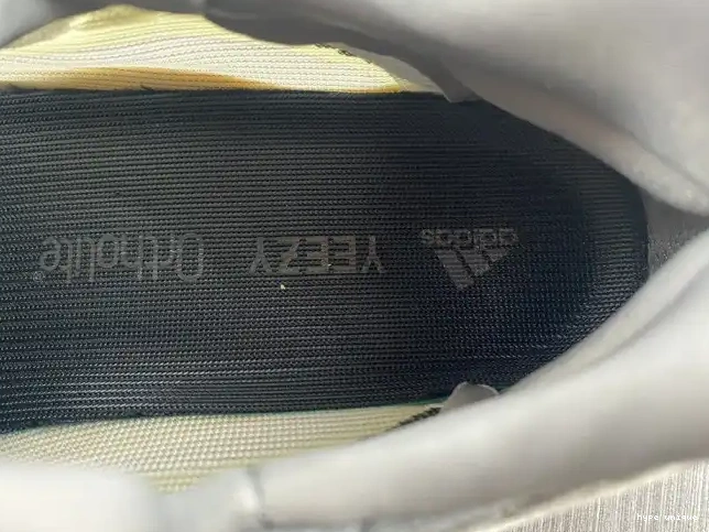 hype ID1674 Adidas Salt Yeezy Fade V3 700 0528